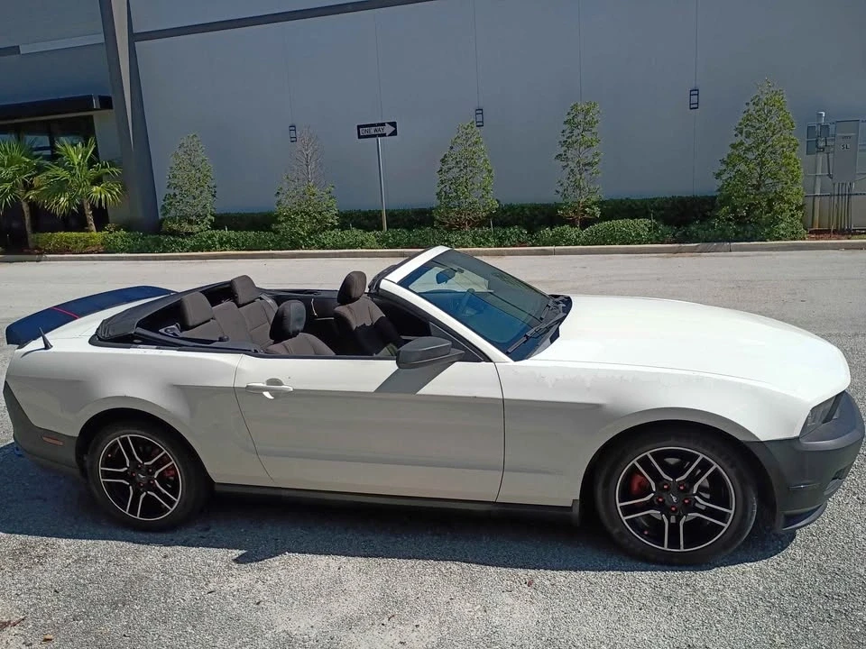 2012 Ford S197 Mustang - Image 7 of 15