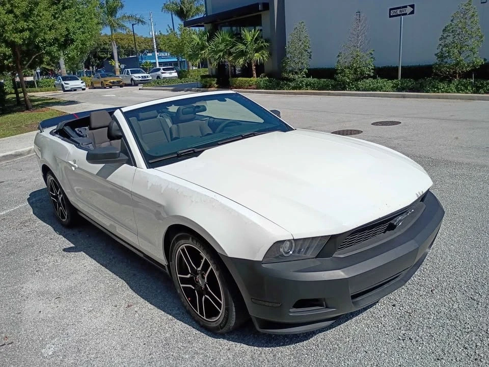 2012 Ford S197 Mustang - Image 8 of 15