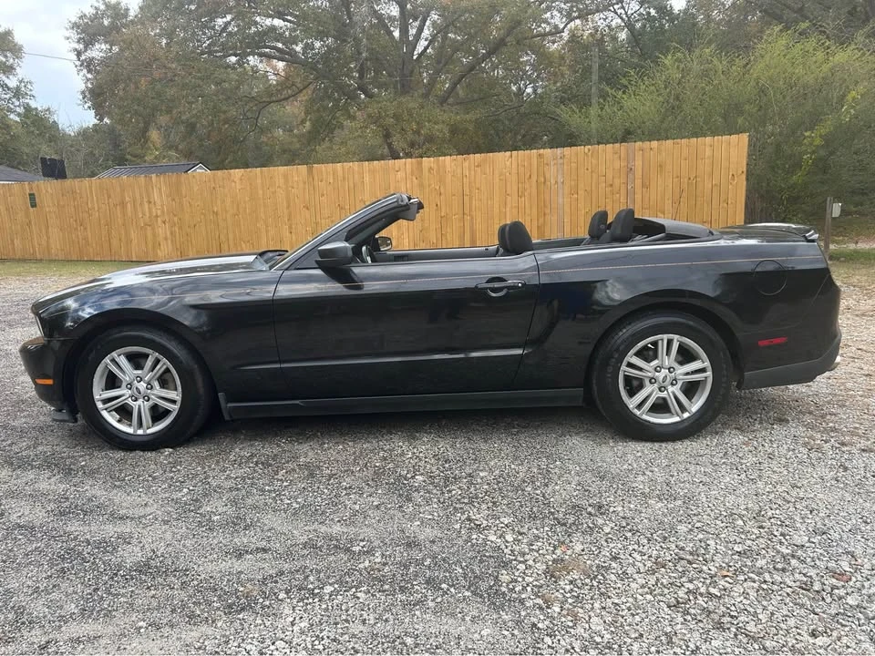 2012 Ford S197 Mustang - Image 2 of 17