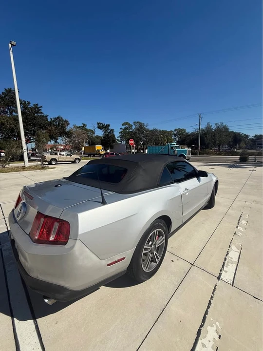 2012 Ford S197 Mustang - Image 15 of 18
