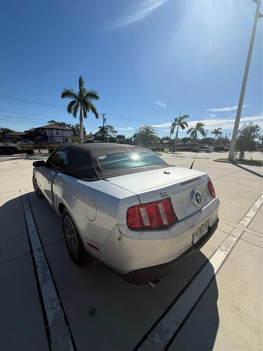 2012 Ford S197 Mustang - Image 17 of 18