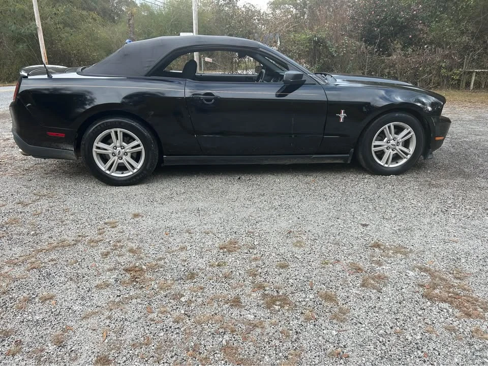 2012 Ford S197 Mustang - Image 16 of 17