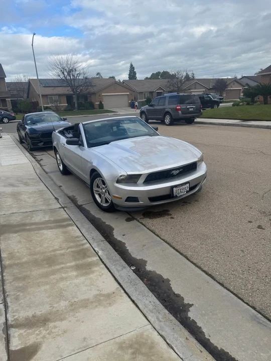 2012 Ford S197 Mustang - Image 4 of 10