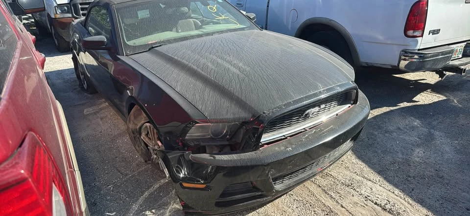 2012 Ford S197 Mustang - Image 2 of 5