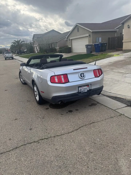 2012 Ford S197 Mustang - Image 6 of 10