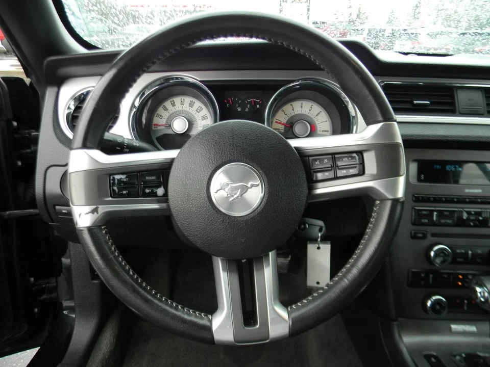 2012 Ford S197 Mustang - Image 4 of 10