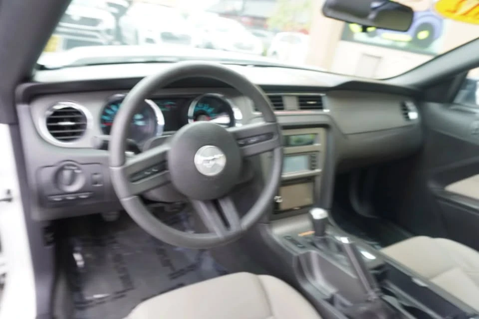 2012 Ford S197 Mustang - Image 12 of 20