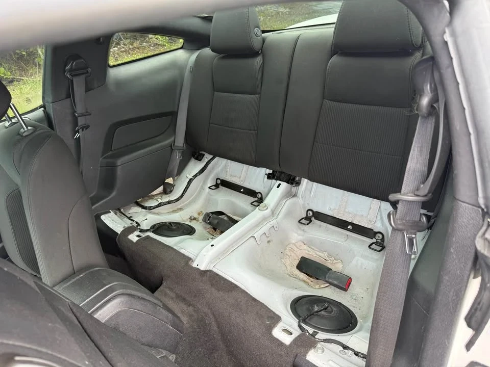 2012 Ford S197 Mustang - Image 11 of 19