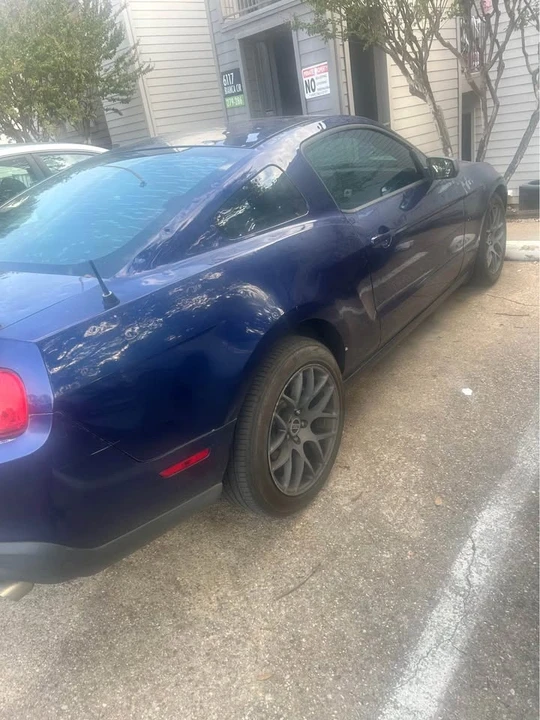 2012 Ford S197 Mustang - Image 2 of 3