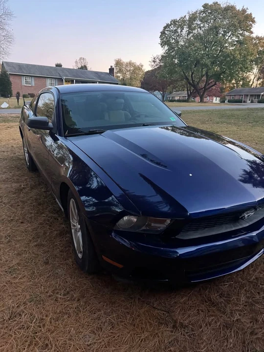 2012 Ford S197 Mustang - Image 2 of 3