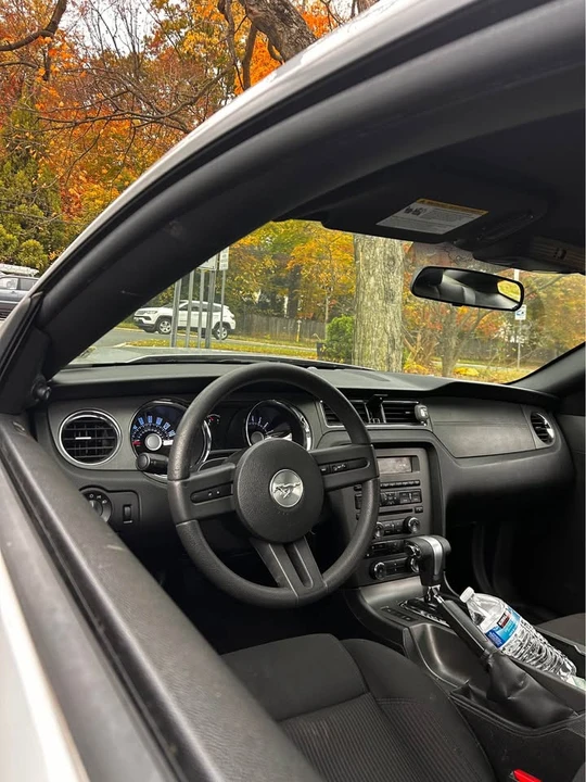 2012 Ford S197 Mustang - Image 7 of 9