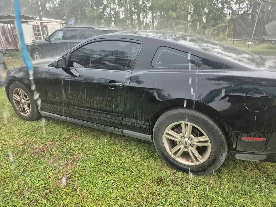 2012 Ford S197 Mustang - Image 2 of 5