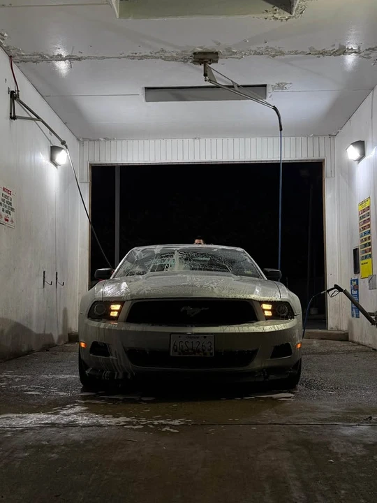 2012 Ford S197 Mustang - Image 2 of 9