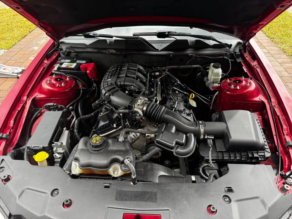 2012 Ford S197 Mustang - Image 2 of 13