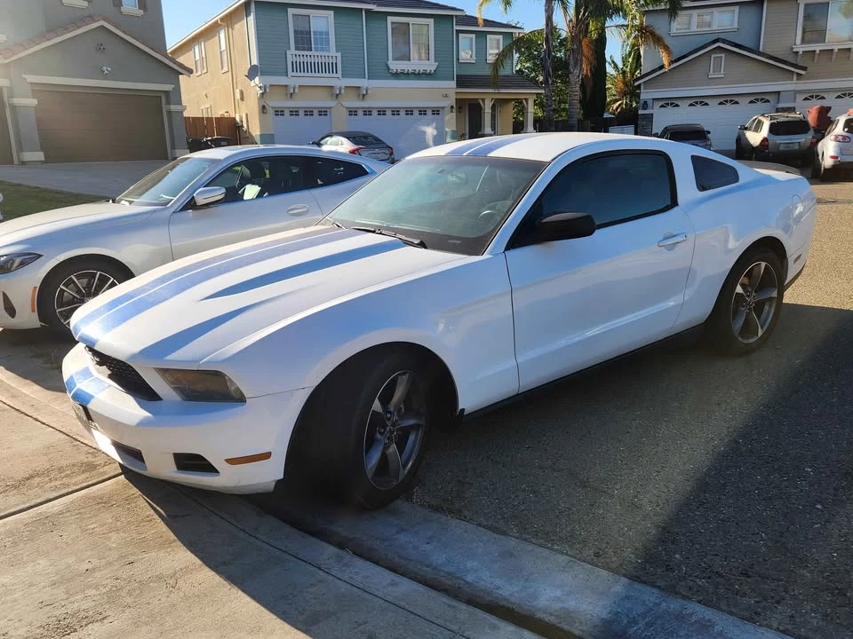 2012 Ford S197 Mustang - Image 3 of 5