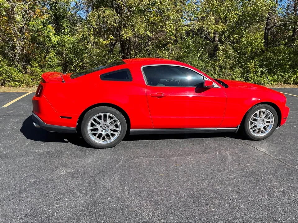 2012 Ford S197 Mustang - Image 5 of 13