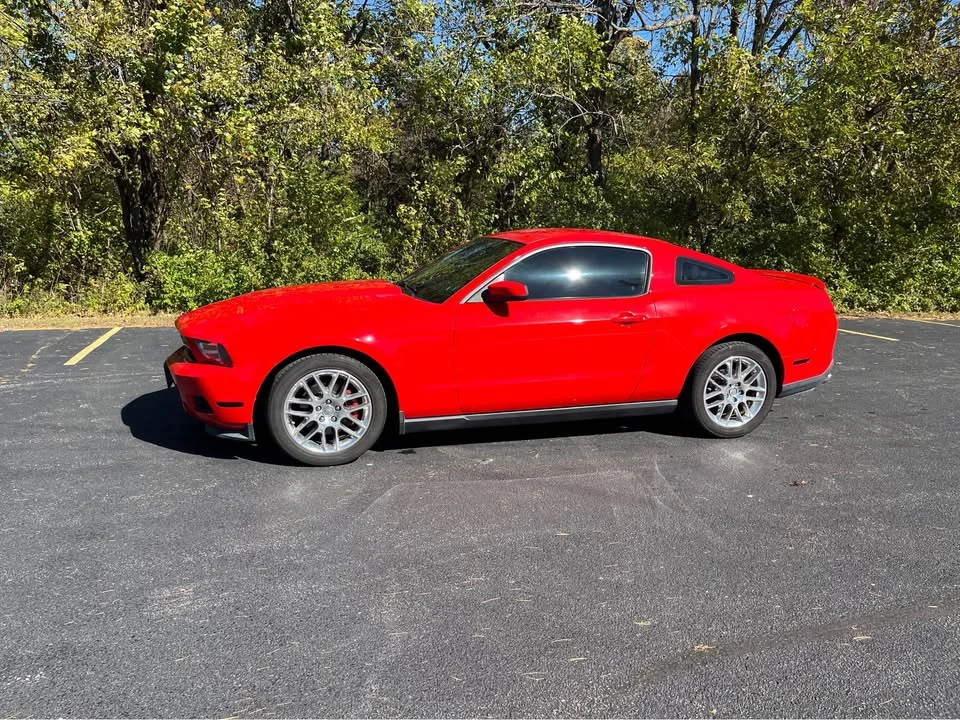 2012 Ford S197 Mustang - Image 11 of 13