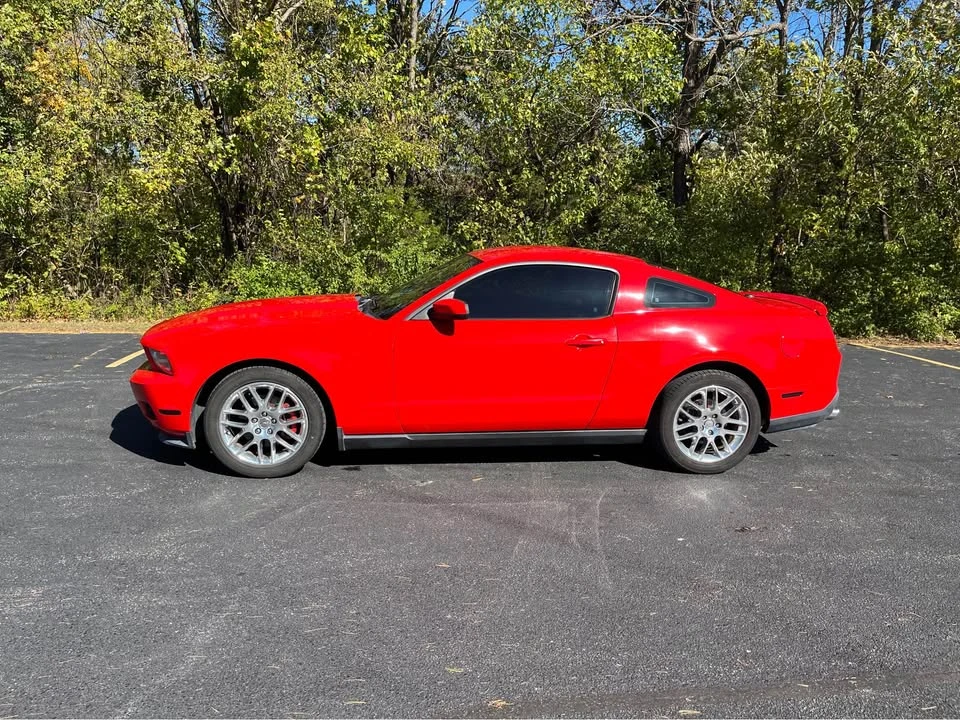 2012 Ford S197 Mustang - Image 10 of 13