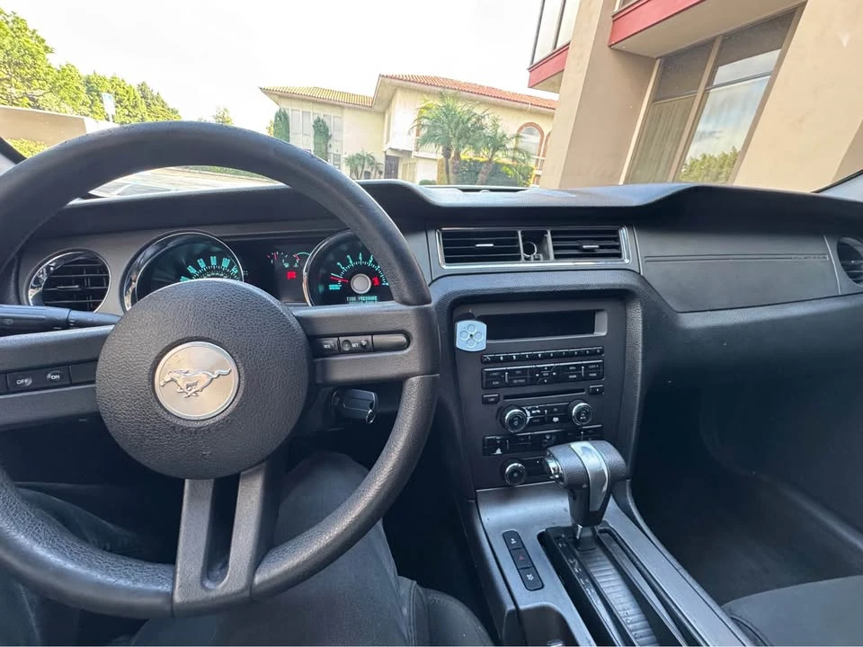 2012 Ford S197 Mustang - Image 10 of 19