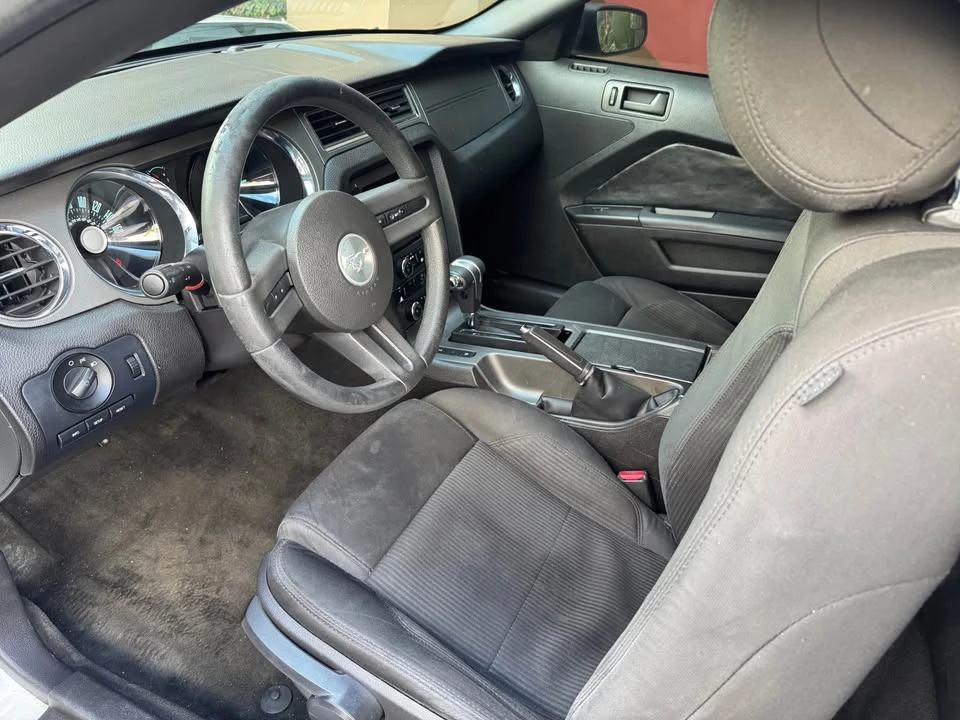 2012 Ford S197 Mustang - Image 14 of 19