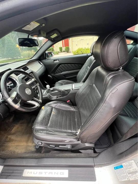 2012 Ford S197 Mustang - Image 6 of 19