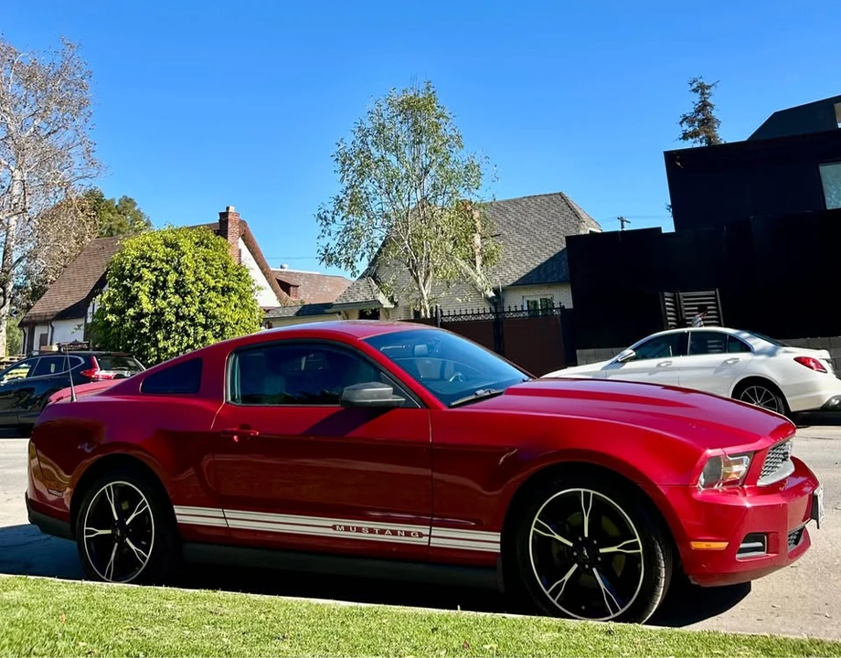 2012 Ford S197 Mustang - Image 7 of 9