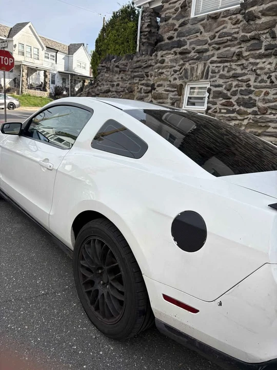 2012 Ford S197 Mustang - Image 6 of 7