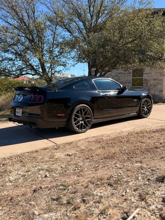 2012 Ford S197 Mustang - Image 2 of 8