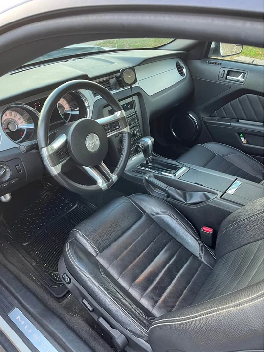 2012 Ford S197 Mustang - Image 6 of 13