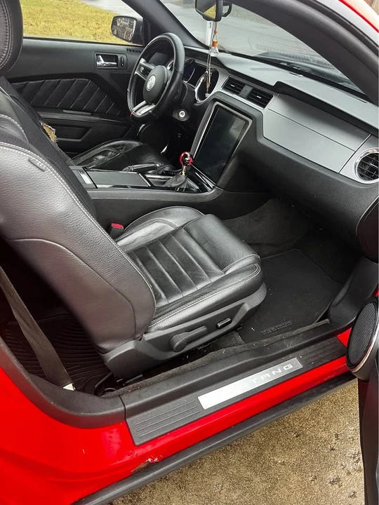 2012 Ford S197 Mustang - Image 5 of 8