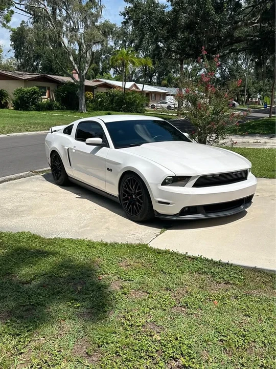 2012 Ford S197 Mustang - Image 9 of 11