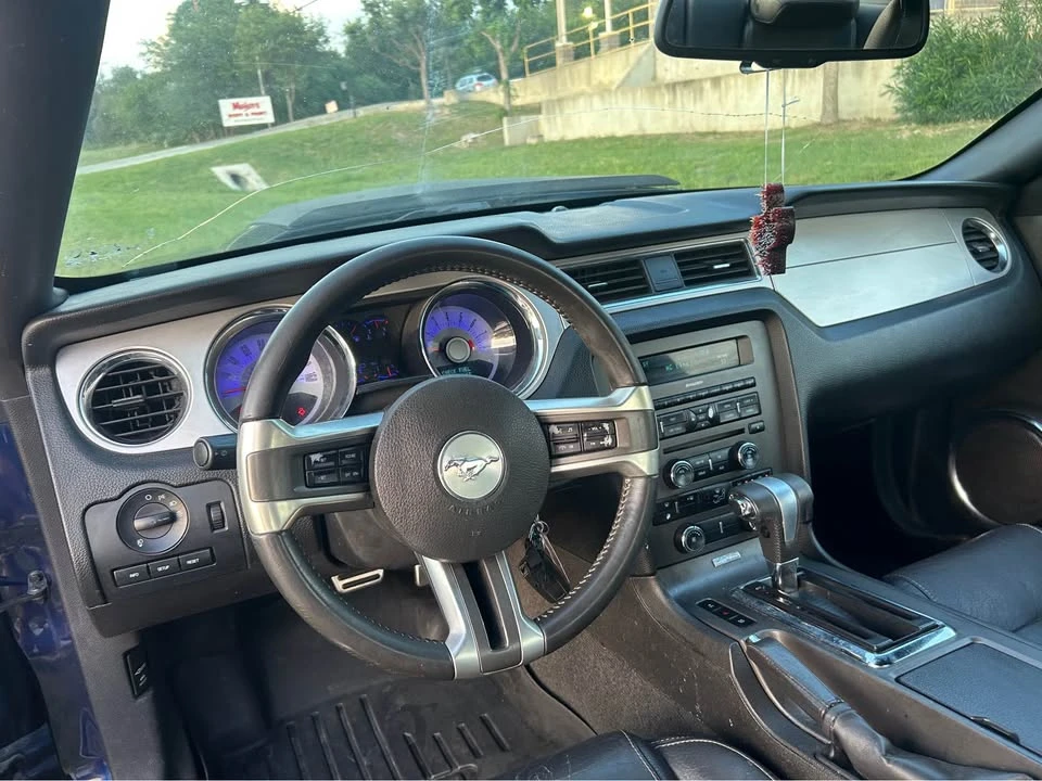 2012 Ford S197 Mustang - Image 10 of 11