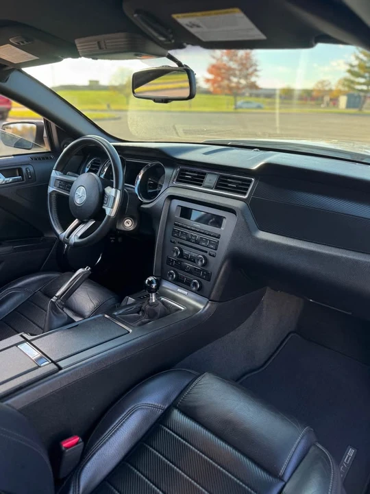 2012 Ford S197 Mustang - Image 11 of 16