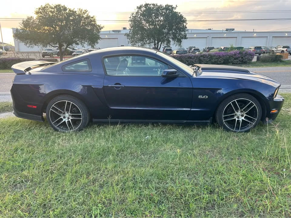 2012 Ford S197 Mustang - Image 5 of 11