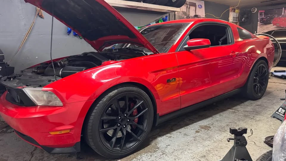 2012 Ford S197 Mustang - Image 2 of 7