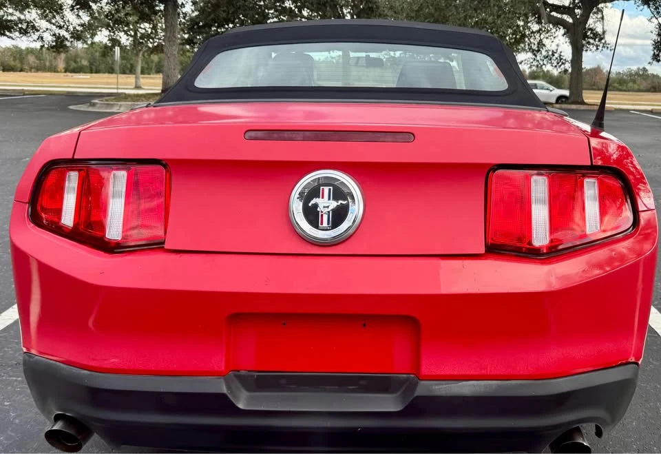 2012 Ford S197 Mustang - Image 16 of 17