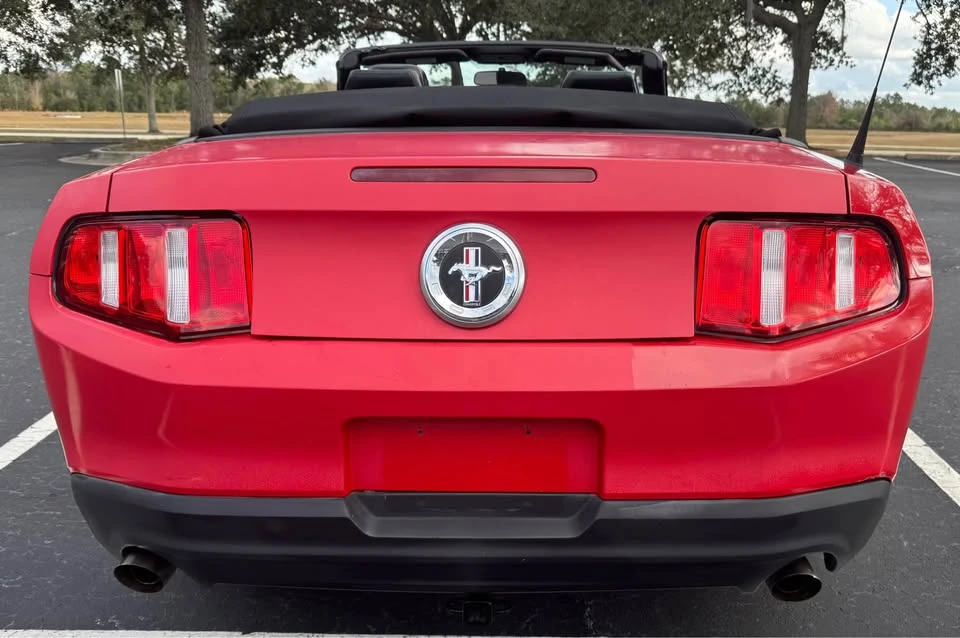 2012 Ford S197 Mustang - Image 6 of 17