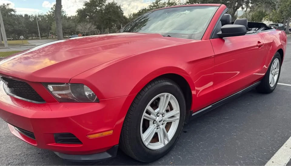 2012 Ford S197 Mustang - Image 2 of 17