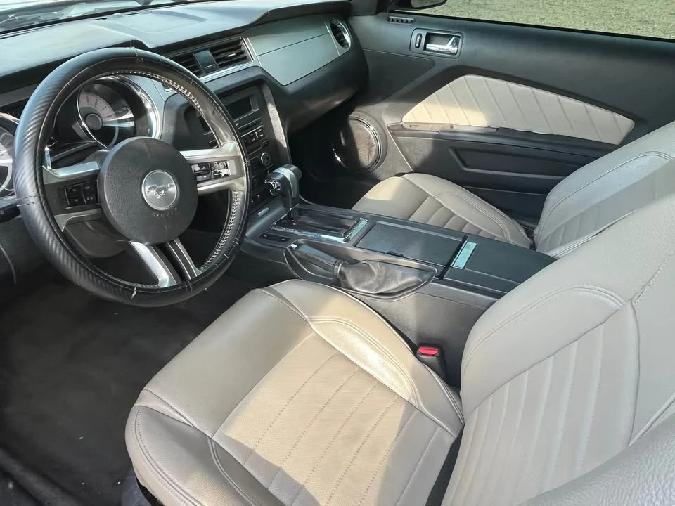 2012 Ford S197 Mustang - Image 9 of 11