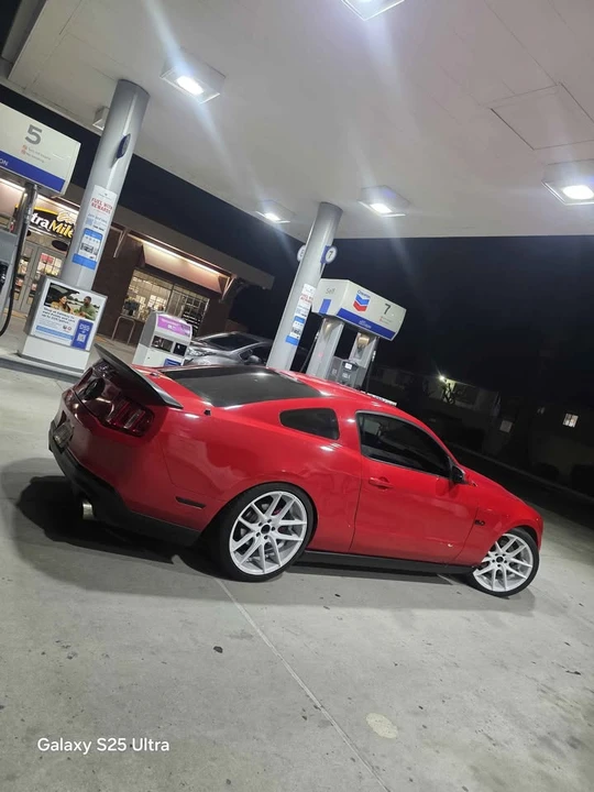 2012 Ford S197 Mustang - Image 2 of 14