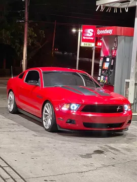 2012 Ford Mustang Premium Coupe