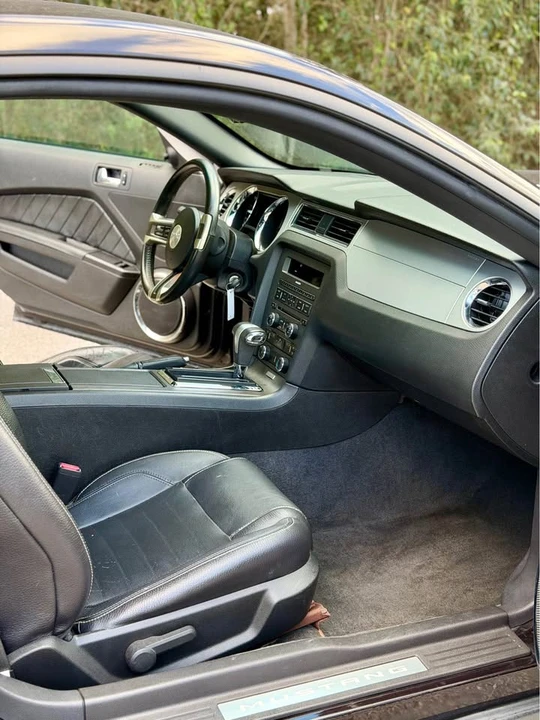 2012 Ford S197 Mustang - Image 10 of 12