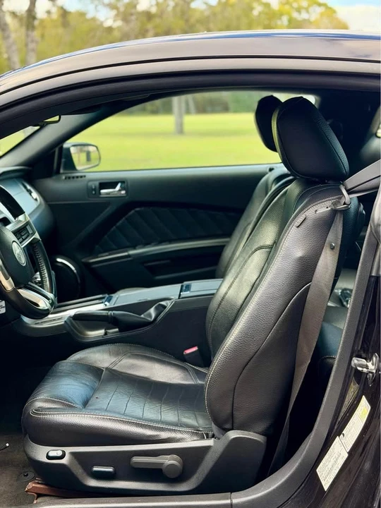 2012 Ford S197 Mustang - Image 9 of 12