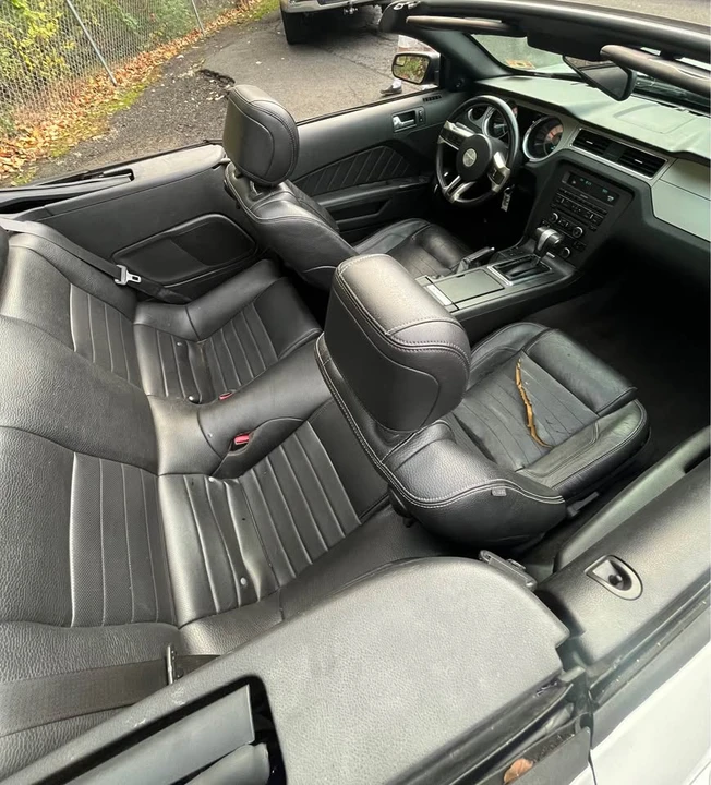 2012 Ford S197 Mustang - Image 7 of 7