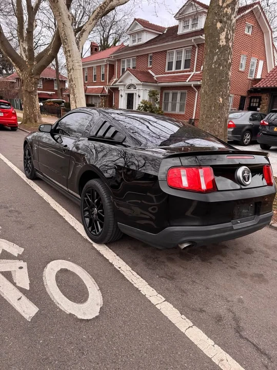 2012 Ford S197 Mustang - Image 2 of 4