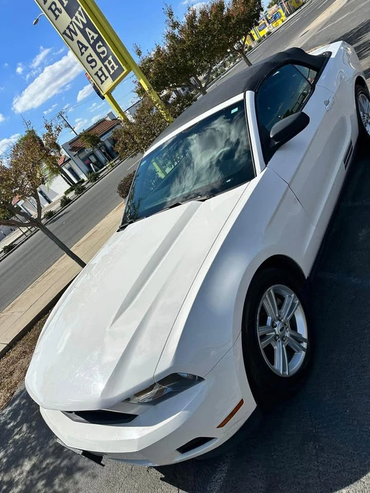 2012 Ford S197 Mustang - Image 3 of 4
