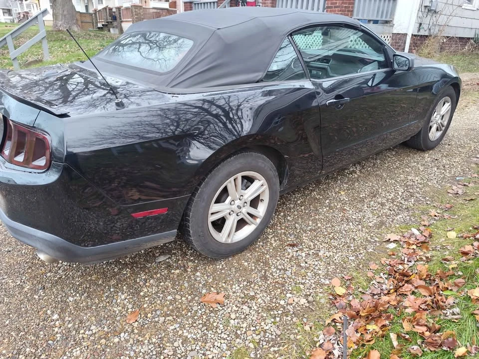 2012 Ford S197 Mustang - Image 8 of 15