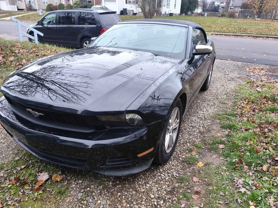 2012 Ford S197 Mustang - Image 10 of 15