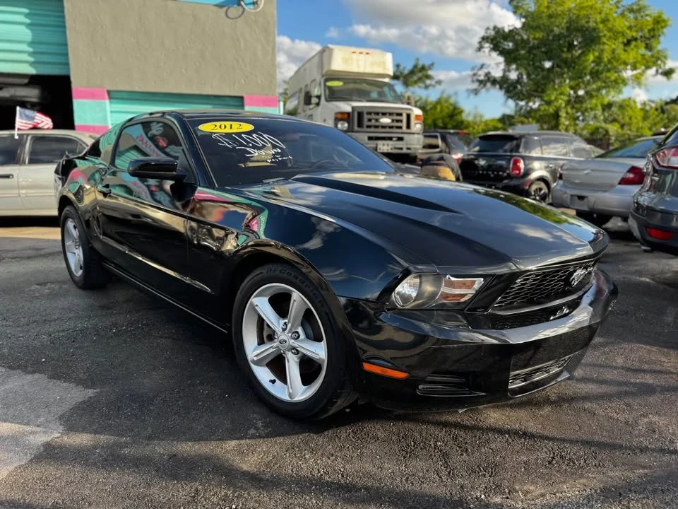 2012 Ford S197 Mustang - Image 3 of 10