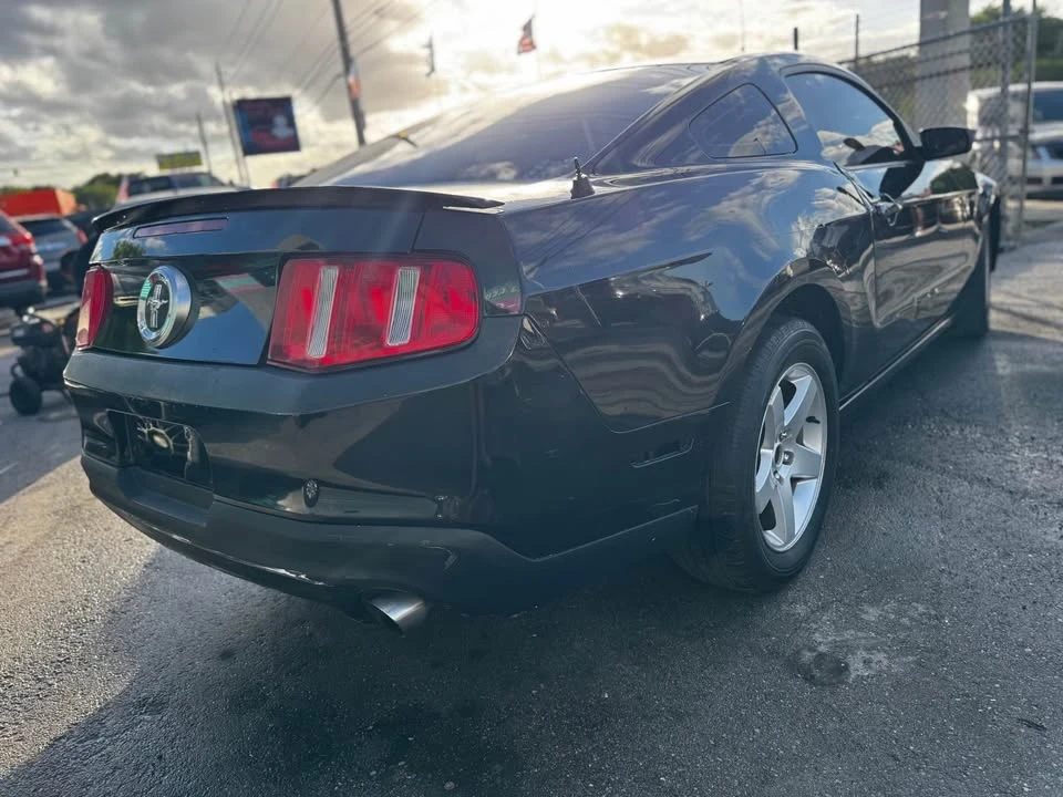2012 Ford S197 Mustang - Image 4 of 10